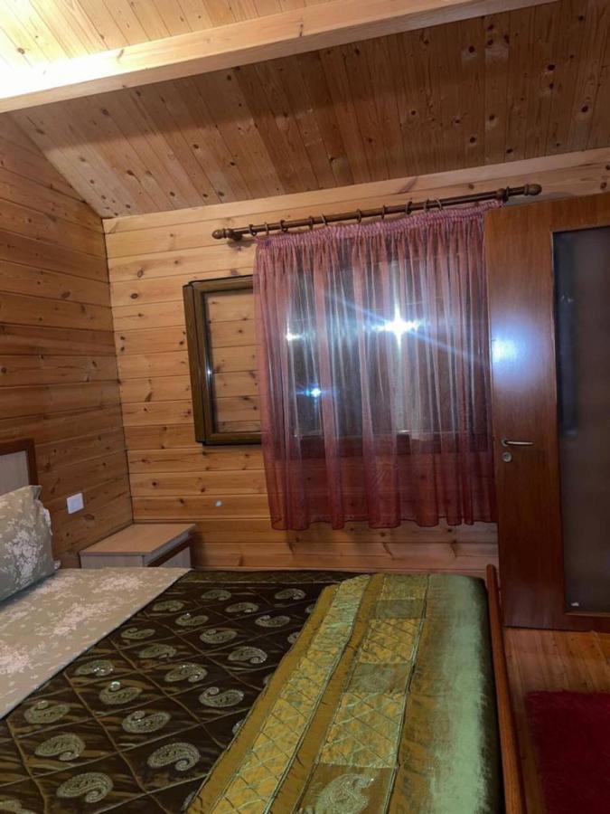 The Old Man'S Chalet Villa Dukat Exterior photo